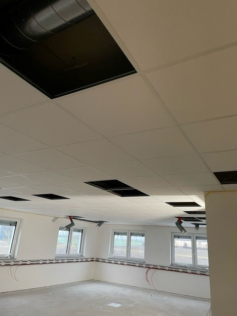 Büro und Lagerhalle Schwarzach am Main Referenzprojekte - Büro und Lagerhalle Schwarzach am Main