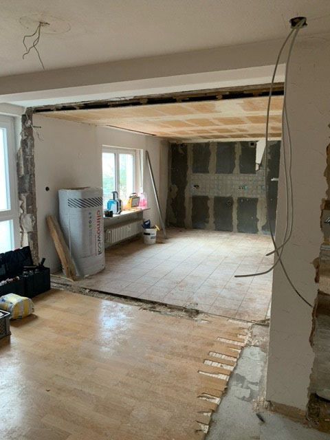 Sanierung einer Wohnung in Uettingen mit unseren Ausbaupartnern Referenzprojekte - Sanierung einer Wohnung in Uettingen mit unseren Ausbaupartnern
