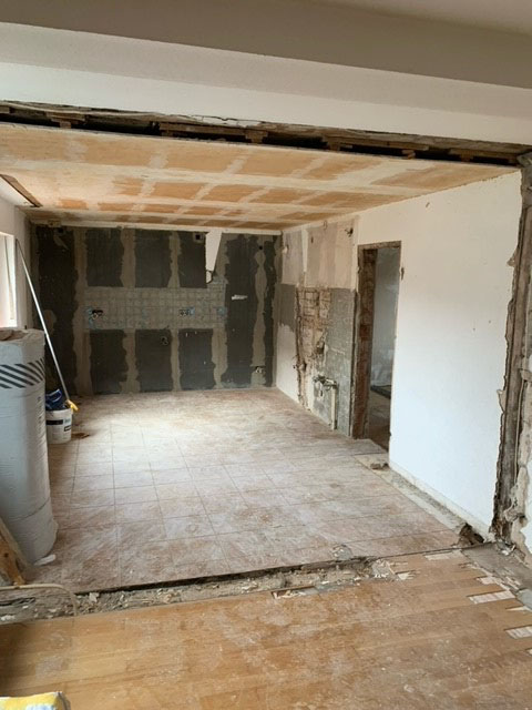 Sanierung einer Wohnung in Uettingen mit unseren Ausbaupartnern Referenzprojekte - Sanierung einer Wohnung in Uettingen mit unseren Ausbaupartnern